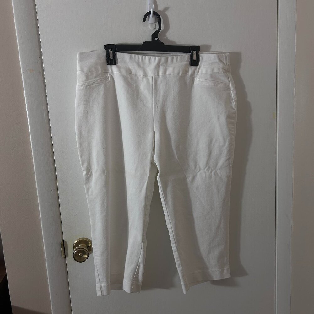 Croft and Barrow White Effortless Stretch Crop Pant Size 18R